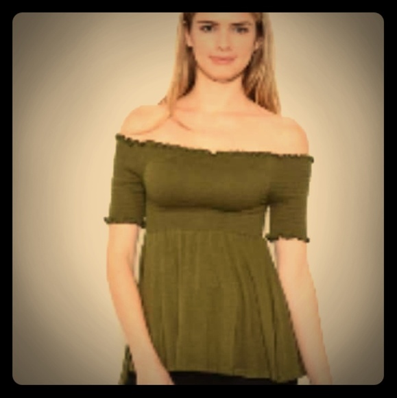 Tops - Off the shoulders blouse